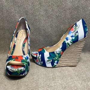 Jessica Simpson Hawaiian Wedge Peep Toe Sandals. Size 8.5